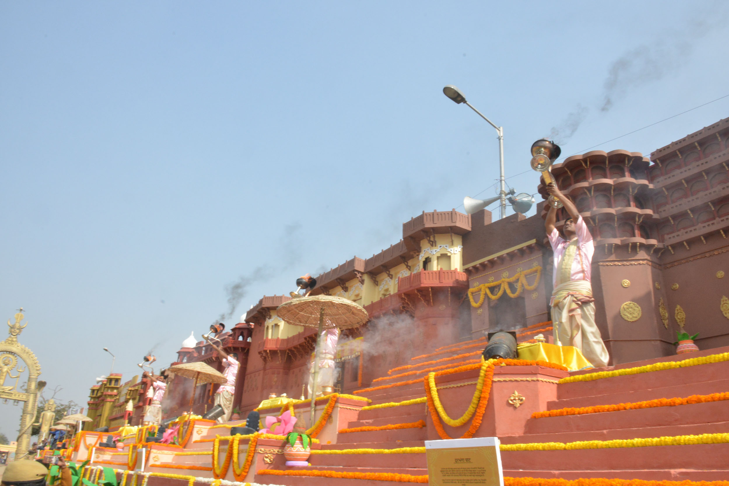 शुरू हुआ अंतरराष्ट्रीय सूरजकुंड क्रॉफ्ट मेला, 28 देशों के शिल्पकार ले रहे हैं हिस्सा