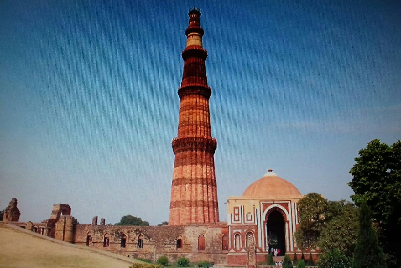 चमगादड़ों को रोकने के लिए कुतुबमीनार में लगेगी जाल